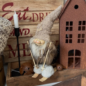 Škriatok na lyžiach 37 cm