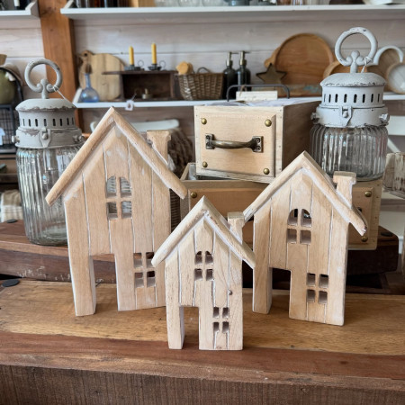 Drevený domček White House 18 cm