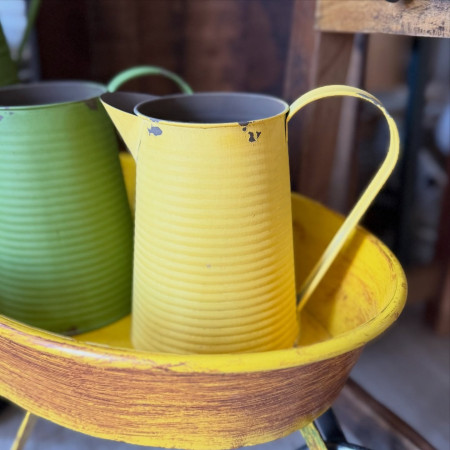 Kovový džbán Vintage Yellow