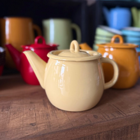 Smaltovaný čajník 1000 ml - svetložltý