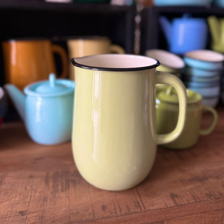 Smaltovaný džbán 2500 ml - svetlozelený