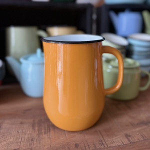 Smaltovaný džbán 2500 ml - horčicový