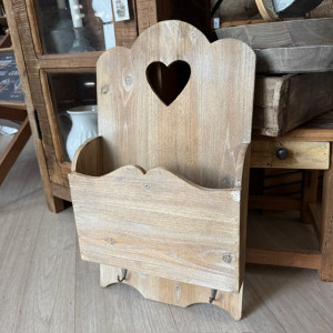 Drevený stojan Heart